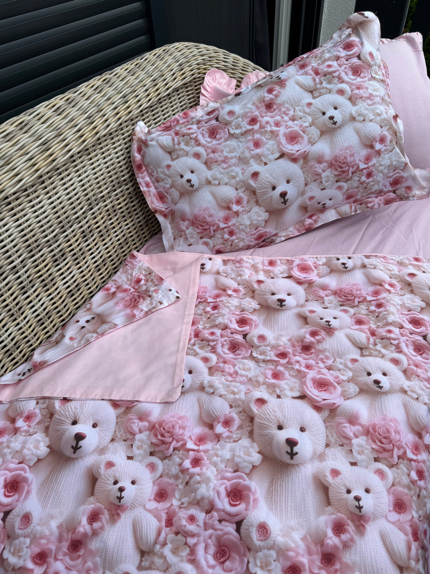 Kinder Bettwäsche Set 4-teilig – Rosa Bärchen & Blumen in 3D Optik, 100% Baumwolle, Pink & Creme