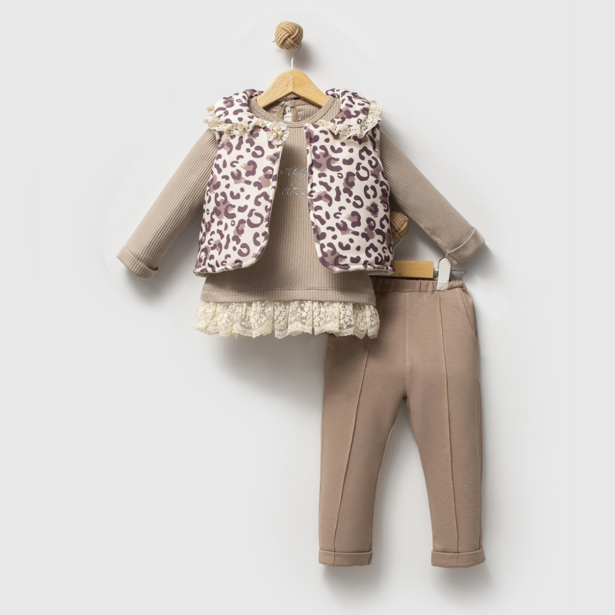 Mädchen 3-teiliges Outfit – Shirt, Hose & Weste mit Leopardenmuster (Beige)
