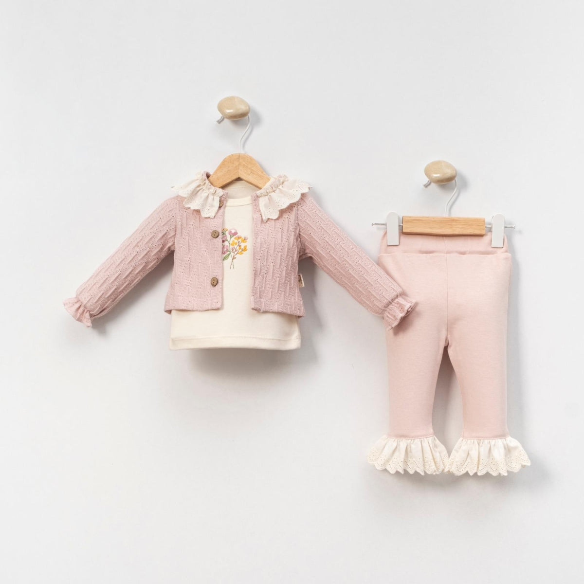 Süßes Baby Mädchen Set mit Strickjacke & Rüschen | 3-teiliges Outfit