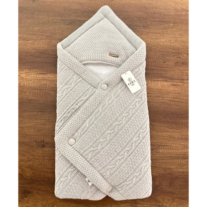 Wickeldecke für Babys mit Kapuze | Kuschelige Strickdecke | In verschiedenen Farben erhältlich