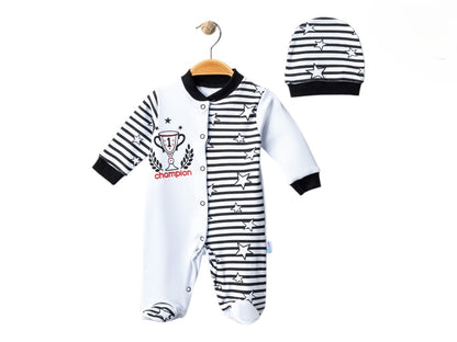 Mini Fan Strampler – Schwarz-Weißes Babyset mit Sternen & Mütze