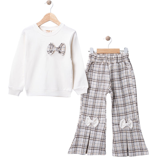 Zweiteiliges Mädchen-Outfit mit Karohose & Schleifenpullover – elegant & bequem