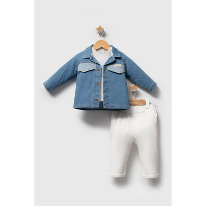 Baby Jungen Outfit Set – Jeansjacke, T-Shirt & Hose in Weiß-Blau (3-teilig)