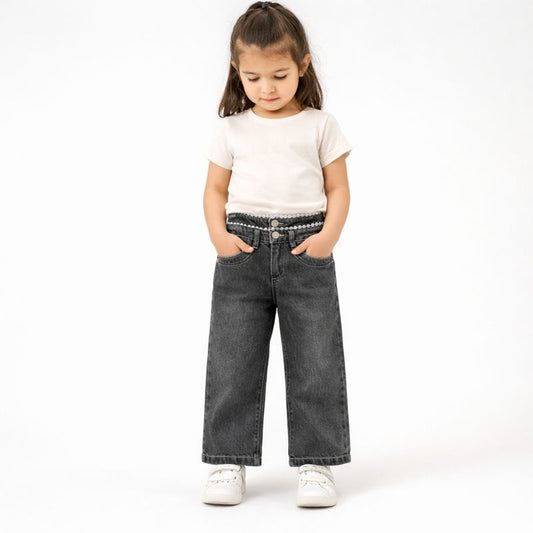 Mädchen Jeanshose in Schwarzgrau – hoher Bund mit Spitze & gerader Schnitt