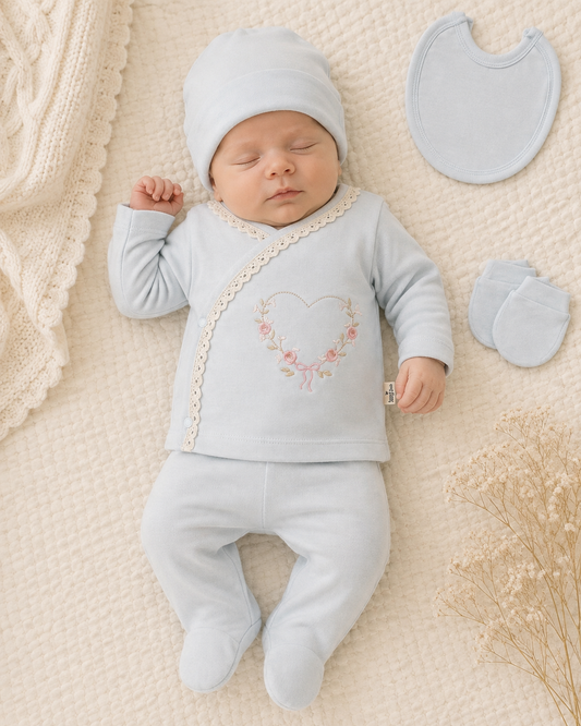 Baby Erstlingsset Herzstickerei