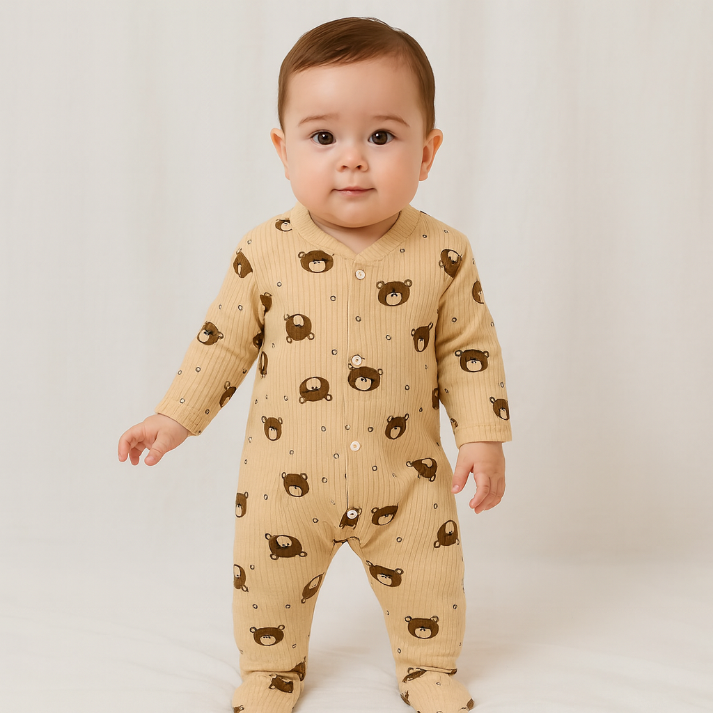 Baby Strampler mit Bärenmuster – Langarm, Beige, weiche Baumwolle, Fußteil
