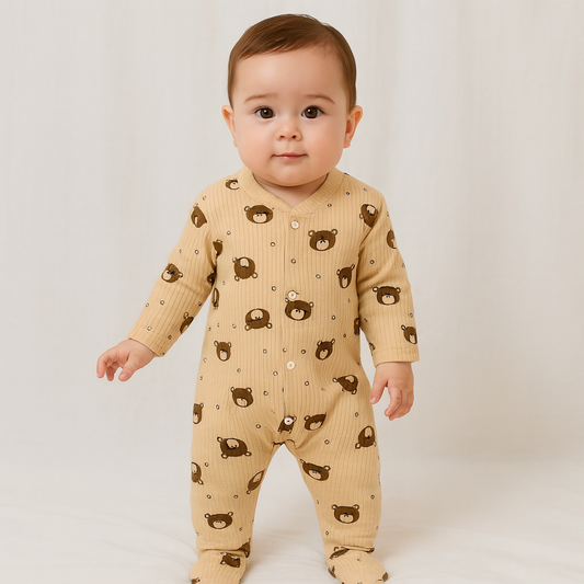 Baby Strampler mit Bärenmuster – Langarm, Beige, weiche Baumwolle, Fußteil