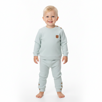 Zweiteiliges Jungen-Outfit in Schwarz & Grau – Sweater & Hose im modernen Look