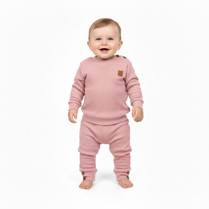 Zweiteiliges Baby-Outfit – weiches Set aus Oberteil & Hose