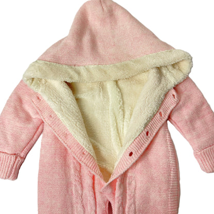 Baby Strick-Overall mit Kapuze – Rosa, gefüttert & kuschelig