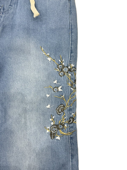 Jeans für Mädchen in Blau oder Schwarz – mit floraler Stickerei 🌸👖