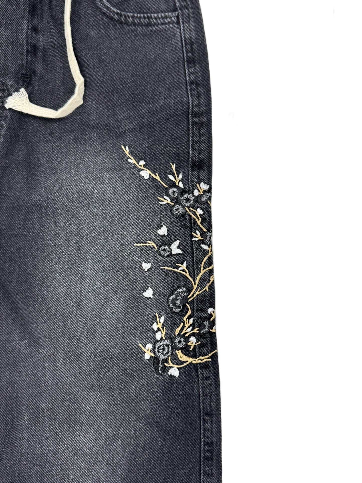 Jeans für Mädchen in Blau oder Schwarz – mit floraler Stickerei 🌸👖