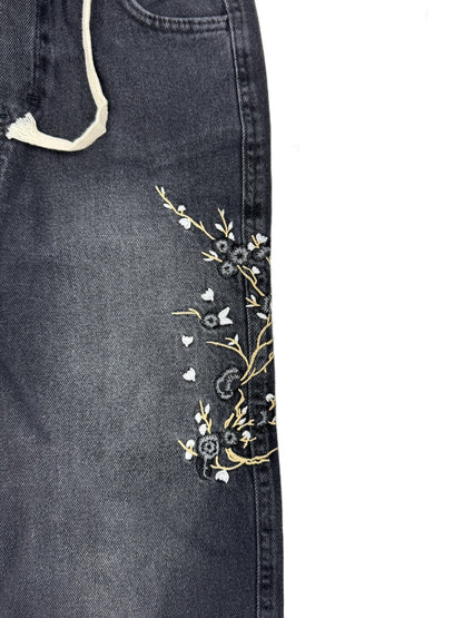Jeans für Mädchen in Blau oder Schwarz – mit floraler Stickerei 🌸👖