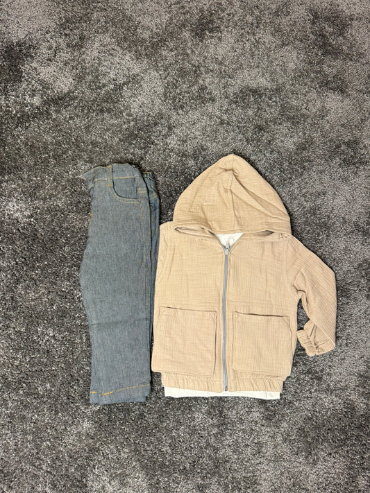 Jungen 3-teiliges Outfit Set mit Hoodie, T-Shirt & Jeans – 2 Farben