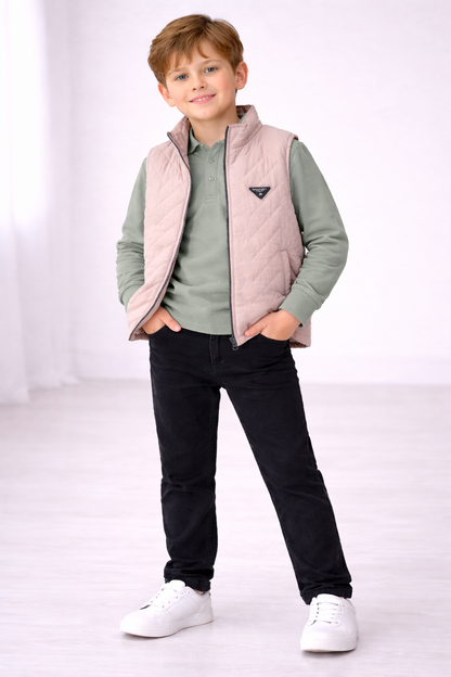 3-teiliges Jungen Outfit – Weste, Oberteil & Hose