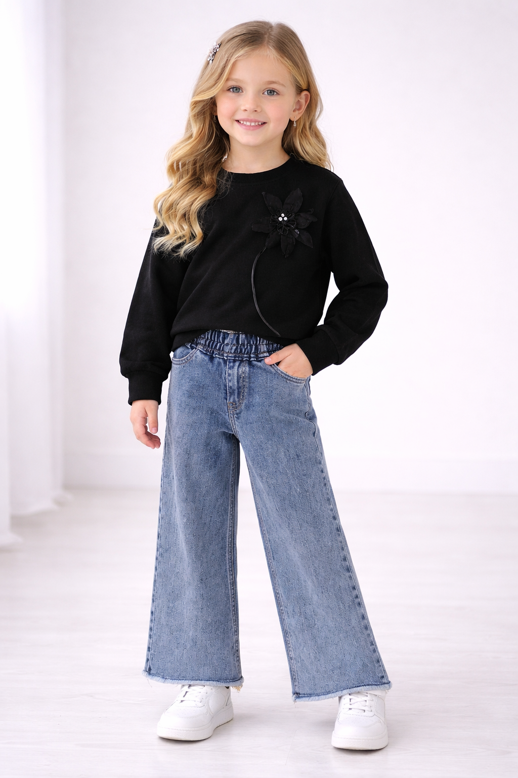 2-teiliges Mädchen Outfit – Schwarzes Oberteil & Jeans
