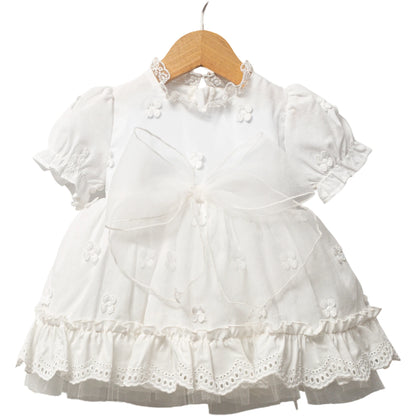 Baby Mädchen Kleid mit Schleife & Spitzen-Details in Weiß
