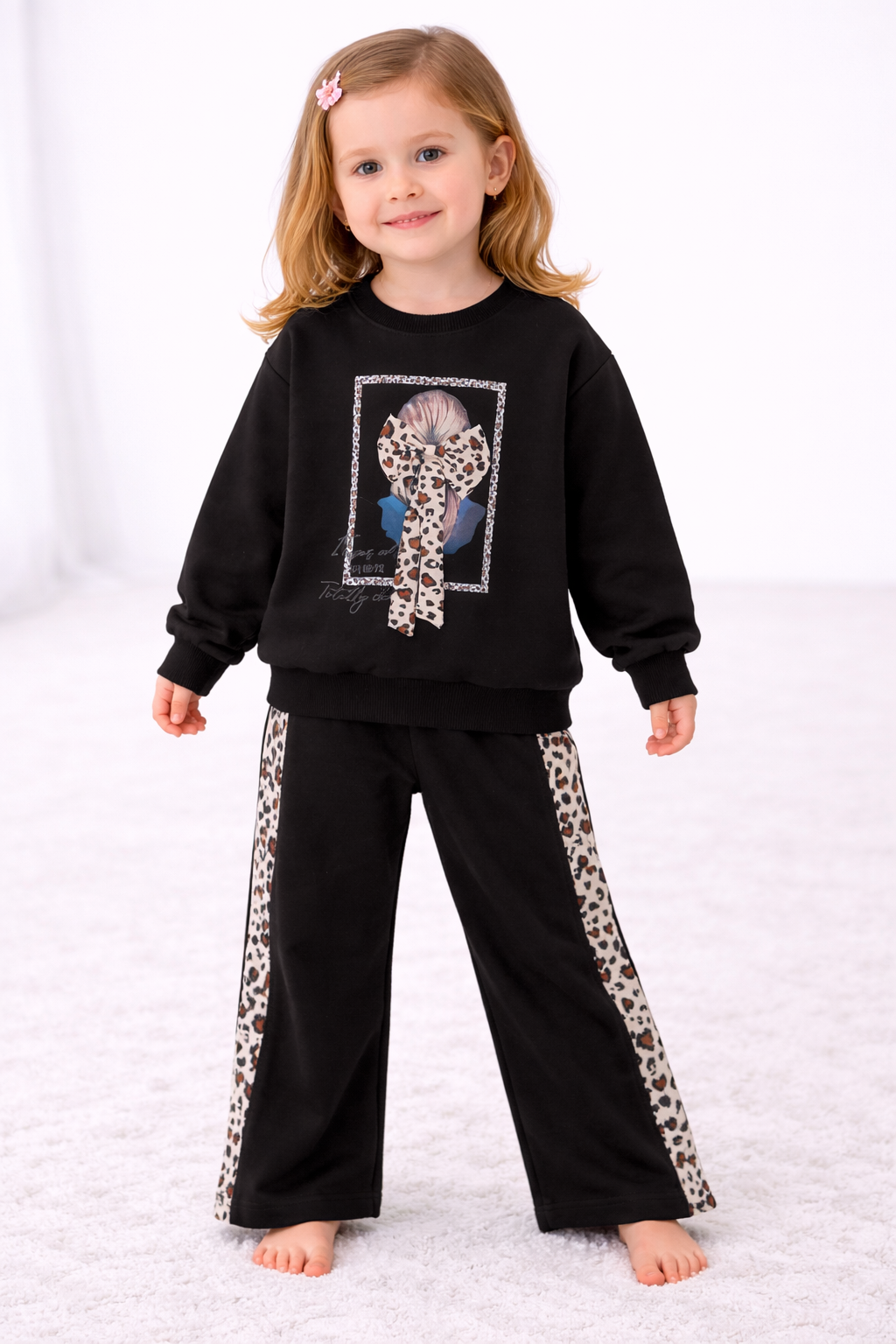 Zweiteiliges Mädchen-Outfit – Hose & Oberteil mit Leopardendetails 🐆🖤