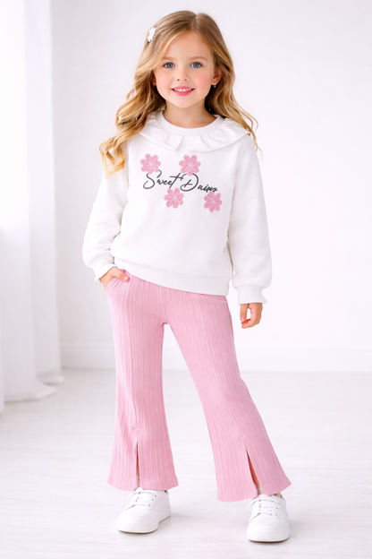 Zweiteiliges Mädchen-Outfit mit Rüschenpullover & Ripp-Schlaghose – in Rosa & Weiß