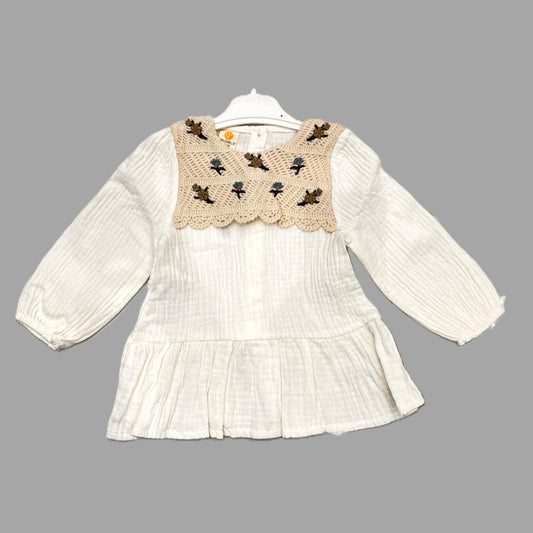 Zartes Muselinkleid für Babymädchen – weich, süß & bequem