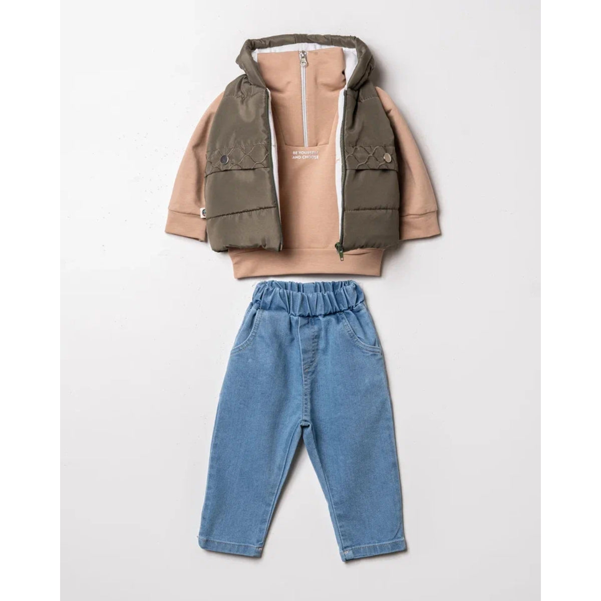 Jungen Outfit Weste Jeans